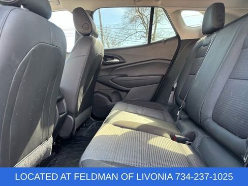 Used 2024 Chevrolet Trax LT w/ Driver Confidence Package image 8