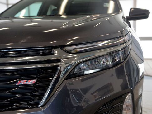 Used 2022 Chevrolet Equinox RS image 11