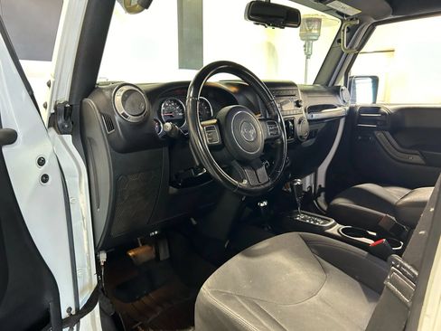 Used 2016 Jeep Wrangler Unlimited Sport w/ Quick Order Package 24S AWD/4WD image 10