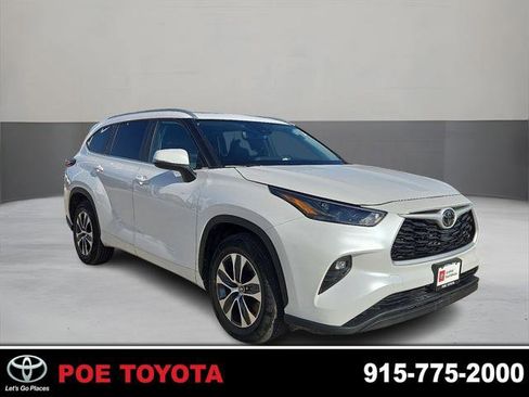 Certified 2024 Toyota Highlander XLE image 1
