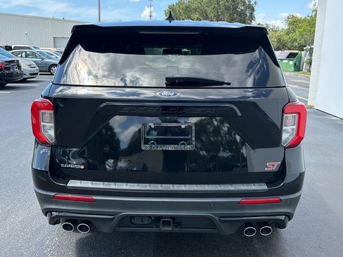 Used 2022 Ford Explorer ST w/ Equipment Group 401A RWD image 10