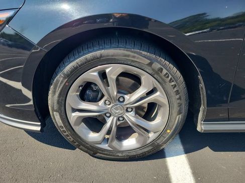 Used 2024 Honda Accord EX image 17