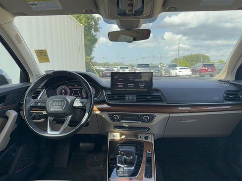 Used 2022 Audi Q5 2.0T Premium Plus AWD/4WD image 3