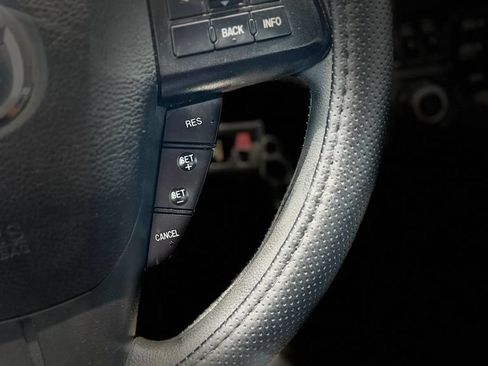 Used 2013 MAZDA MAZDA3 i Sport FWD image 35