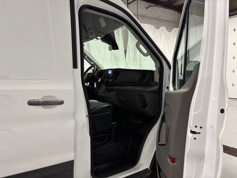 Used 2024 Ford Transit 250 148 Medium Roof w/ Load Area Protection Package RWD image 42