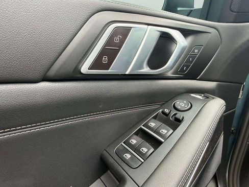 Used 2024 BMW X5 xDrive40i w/ Parking Assistance Package image 26