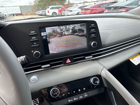 New 2026 Hyundai Elantra Sport FWD image 19