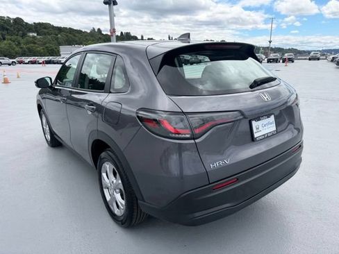 Certified 2023 Honda HR-V LX image 9