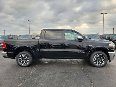 New 2026 RAM 1500 Laramie AWD/4WD image 7