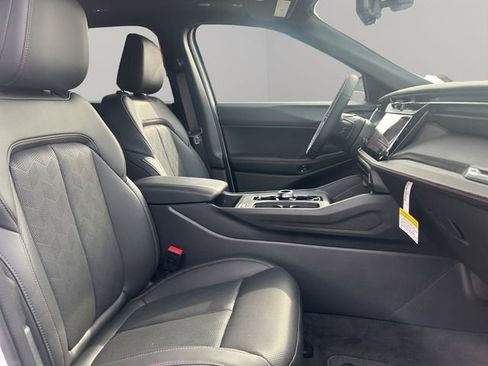 New 2026 Jeep Cherokee Overland image 20