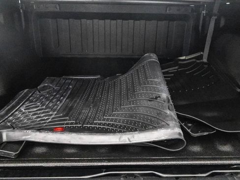 Used 2020 RAM 1500 Limited w/ Cold Weather Group image 35