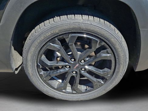 Used 2022 GMC Terrain SLE w/ Driver Convenience Package image 23