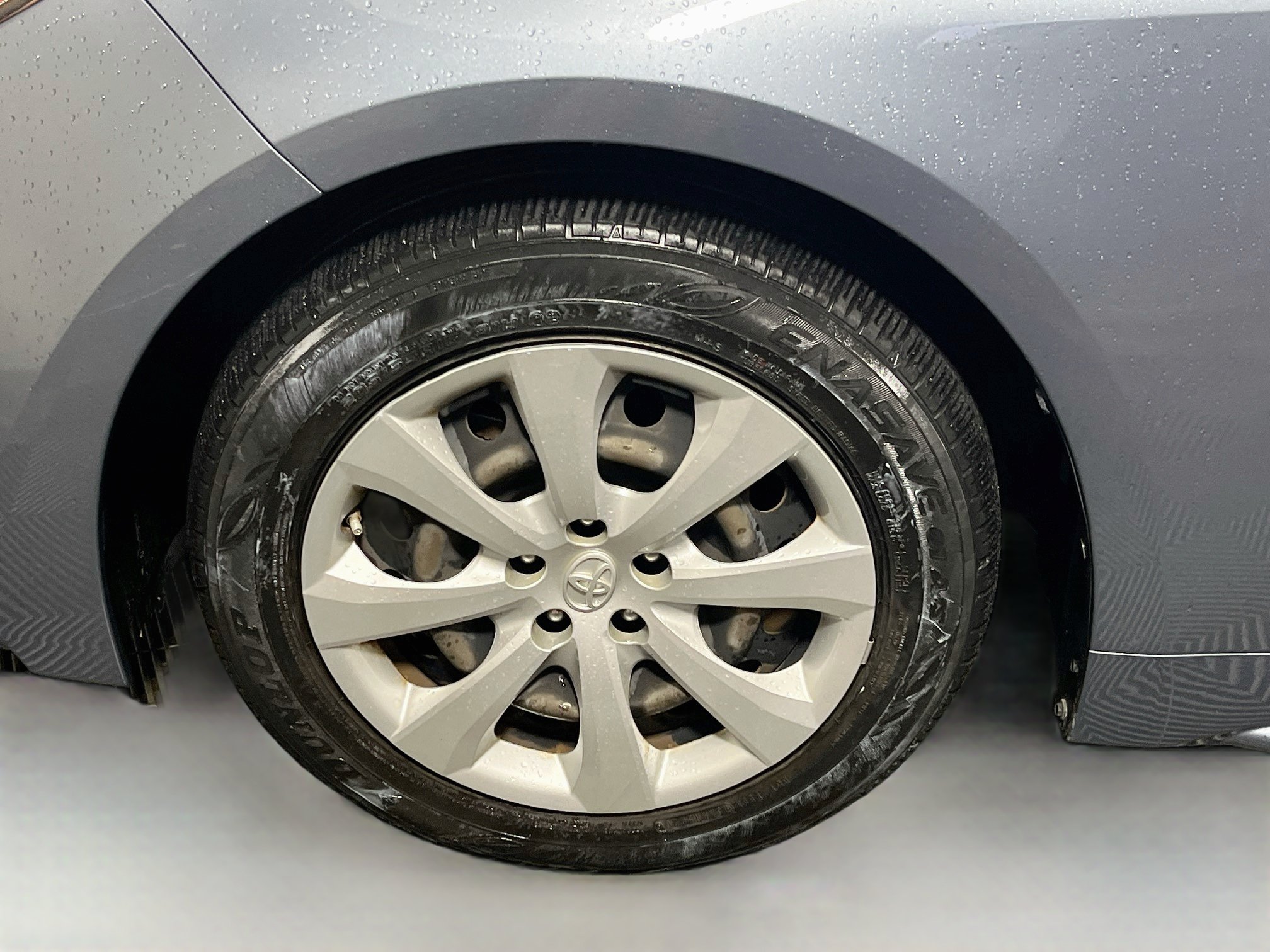 Used 2021 Toyota Corolla LE FWD image 13