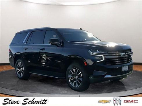 Used 2023 Chevrolet Tahoe LT w/ LT Signature Package image 2
