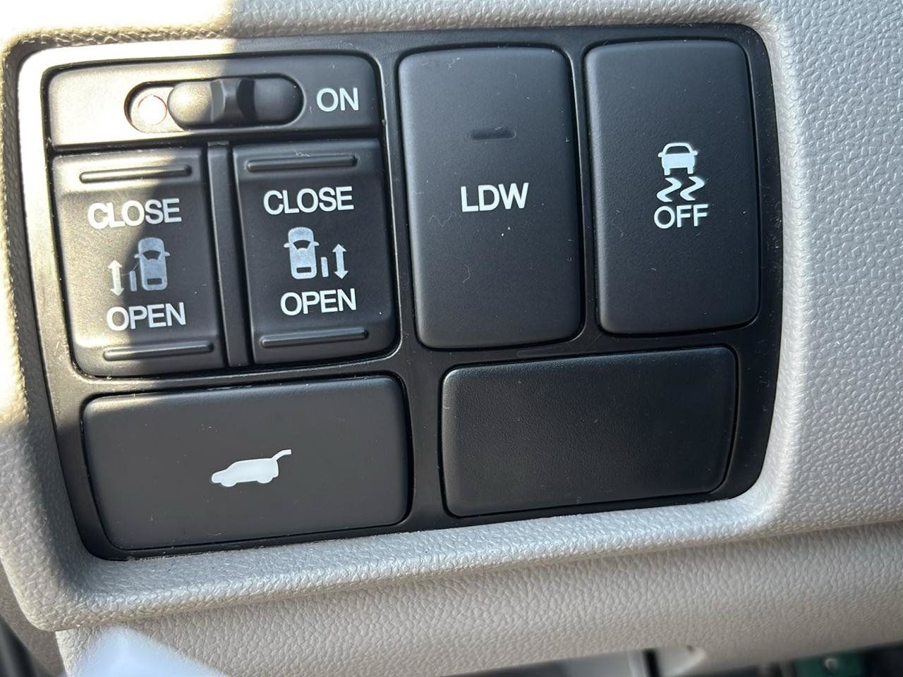 Used 2016 Honda Odyssey EX-L image 19
