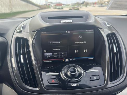 Used 2015 Ford C-MAX Energi SEL w/ Equipment Group 301A image 23