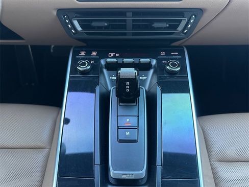 Used 2020 Porsche 911 Carrera 4S image 14