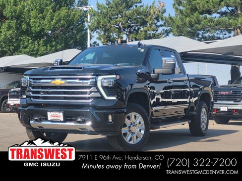 Used 2024 Chevrolet Silverado 2500 High Country w/ High Country Premium Package AWD/4WD image 1