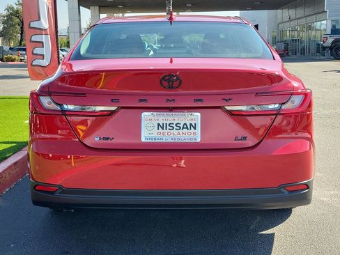 Used 2026 Toyota Camry LE image 33