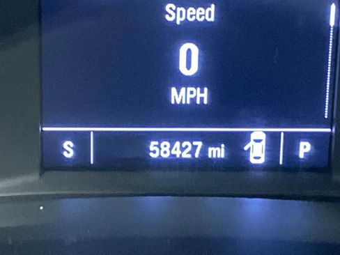 Used 2024 Chevrolet Malibu LT image 18