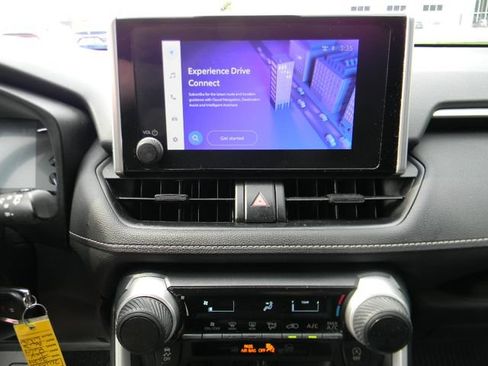 Used 2024 Toyota RAV4 LE AWD/4WD image 12