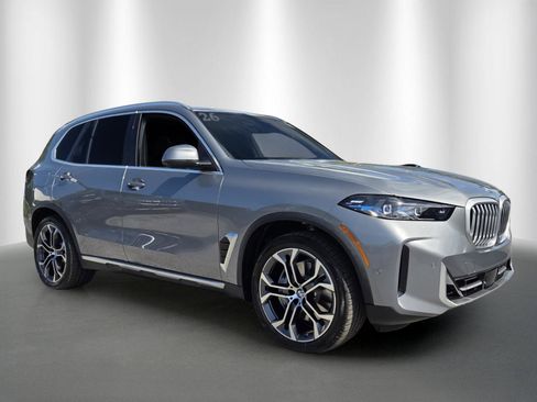 Certified 2026 BMW X5 xDrive50e AWD/4WD image 2