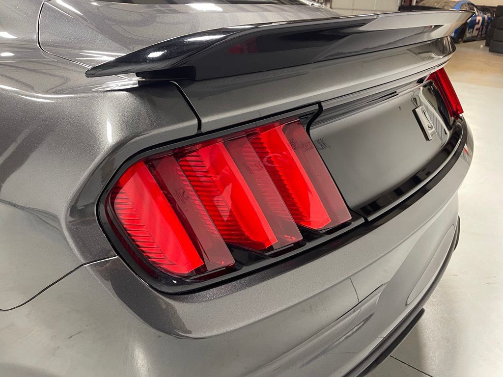 Used 2017 Ford Mustang Shelby GT350 w/ Electronics Package RWD image 14