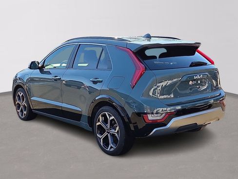 Certified 2024 Kia Niro SX Touring image 4