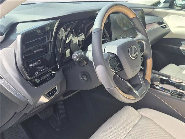 Used 2026 Lexus RX 350 FWD w/ Convenience Package image 13