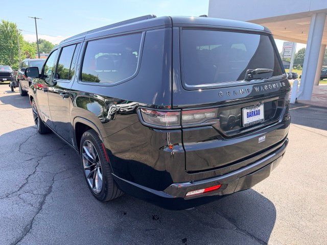 Used 2024 Jeep Grand Wagoneer L Series III w/ Quick Order Packagew 28T AWD/4WD image 36