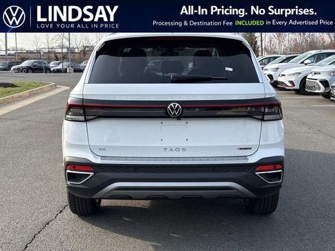 New 2026 Volkswagen Taos SE AWD/4WD image 4