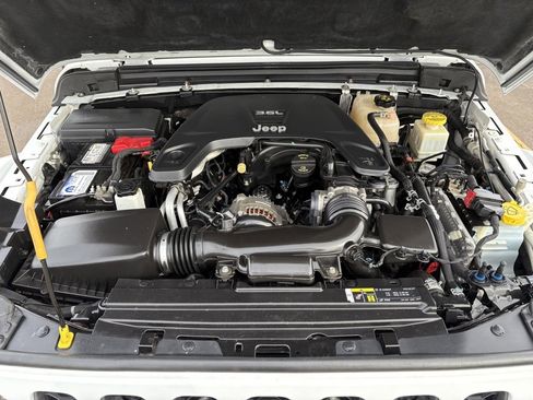 Certified 2020 Jeep Gladiator Rubicon image 9