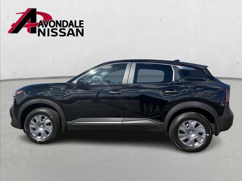 New 2026 Nissan Kicks S image 3
