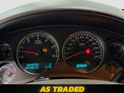 Used 2012 Chevrolet Suburban LTZ image 12