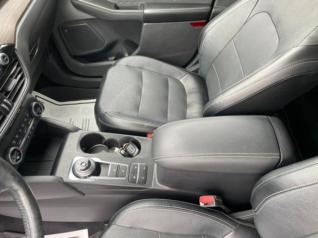 Used 2020 Ford Escape Titanium AWD/4WD image 15