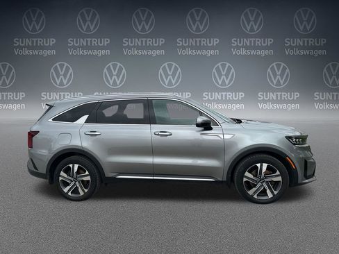 Used 2022 Kia Sorento SX AWD/4WD image 3