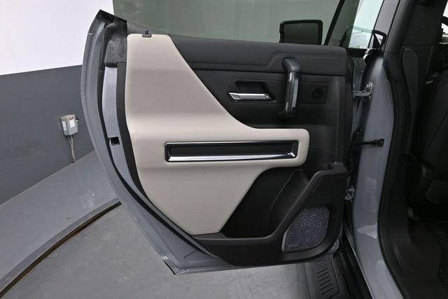 Used 2026 GMC Hummer EV SUV AWD/4WD image 16