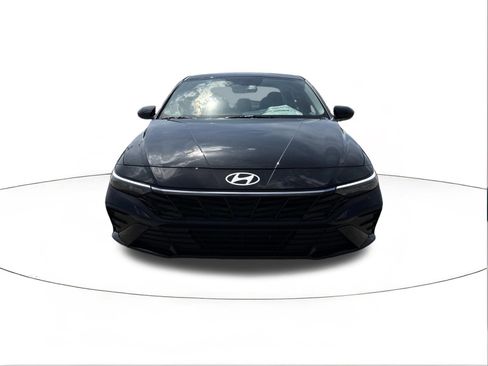 New 2026 Hyundai Elantra SE FWD image 8