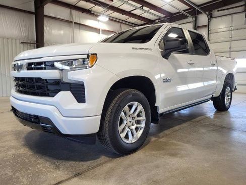 Used 2022 Chevrolet Silverado 1500 RST image 4
