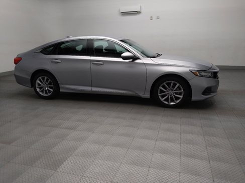 Used 2021 Honda Accord LX image 11