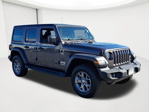 Used 2020 Jeep Wrangler Unlimited Sport AWD/4WD image 3