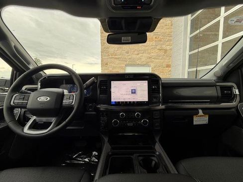 New 2026 Ford F250 4x4 Crew Cab Super Duty image 26