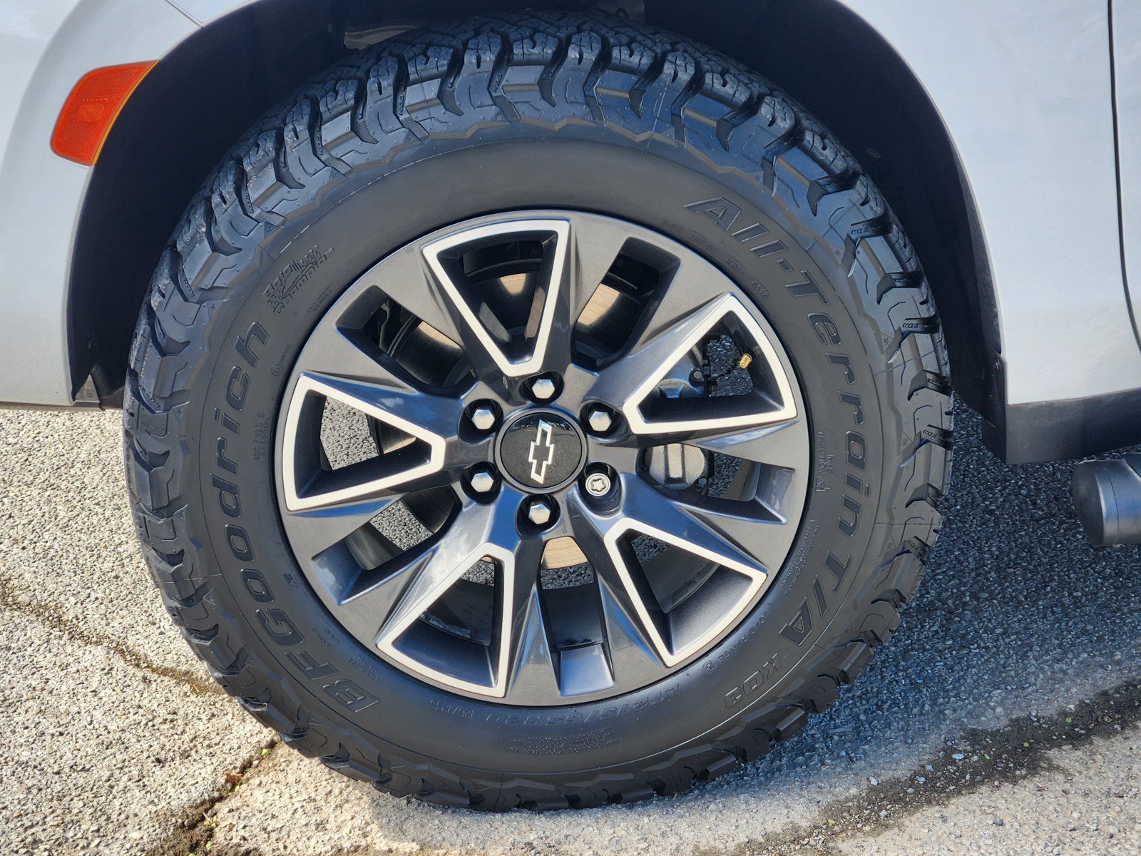 Used 2022 Chevrolet Suburban Z71 AWD/4WD image 31