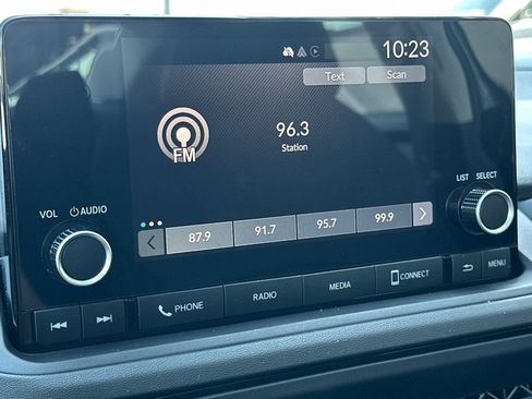 Used 2023 Honda Accord EX image 19