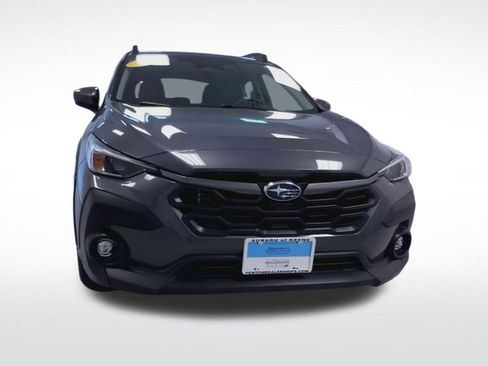 Used 2024 Subaru Crosstrek 2.0i Premium AWD/4WD image 3