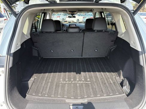 Certified 2025 Nissan Rogue SV image 10