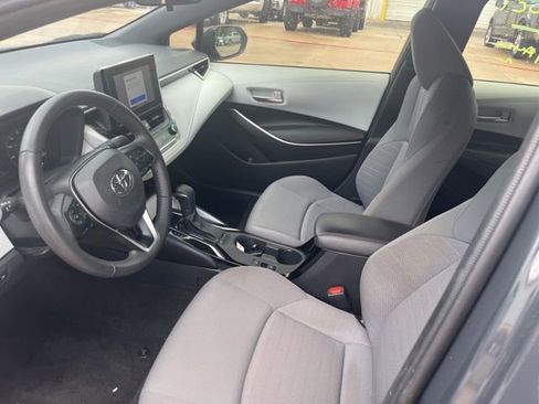 Used 2025 Toyota Corolla SE image 8