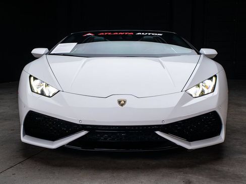 Used 2017 Lamborghini Huracan LP 610-4 AWD/4WD image 4