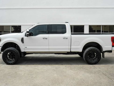 Used 2022 Ford F350 Platinum AWD/4WD image 11