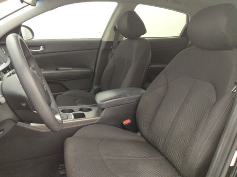 Used 2020 Kia Optima LX FWD image 17